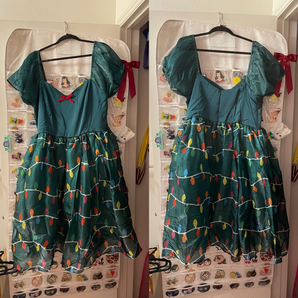 💚PRICE FIRM💚Unique Vintage Light Up
Christmas Lights Print
Sweetheart Dress - Picture 3 of 10